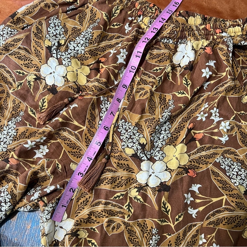 Spell & The Gypsy Bianca Brown Floral print wide leg pants size small - Picture 16 of 16
